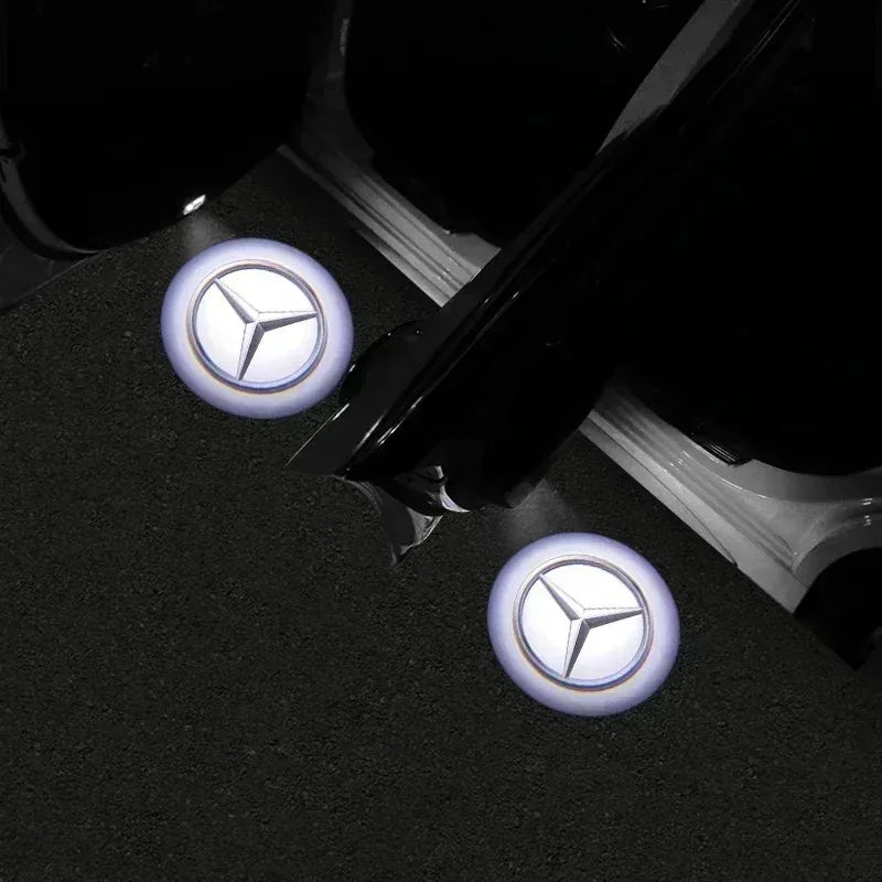 Комплект 2 бр. LED прожектори за врати с лого за Mercedes-Benz (GT, W223, W639, W168, W245, W215, W164, X164, W204, W219, W206, W209, W218)